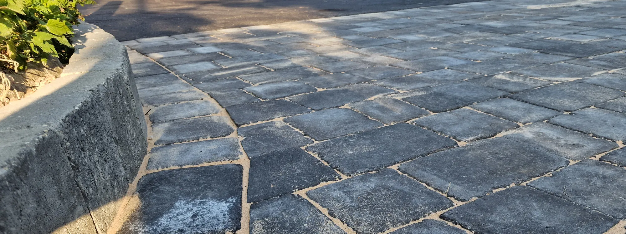 Block paved driveway created by Drive Tech UK Ltd